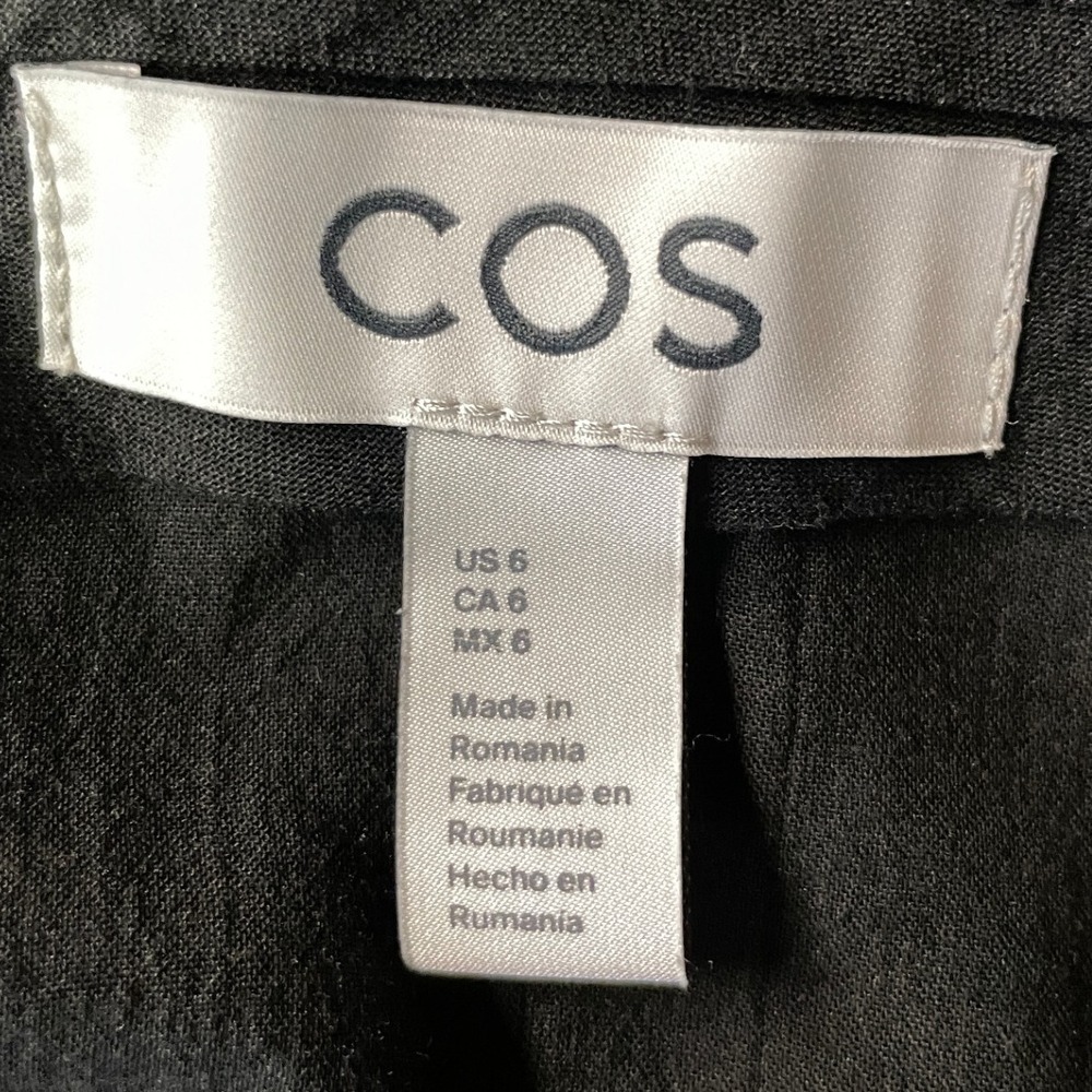COS Black Lyocell Pleated Balloon‎ Shorts Women's Size US 6 High Waist Casual - Picture 3 of 8